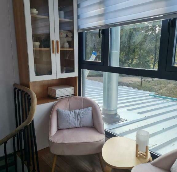 Отель Delightful Container House With Views