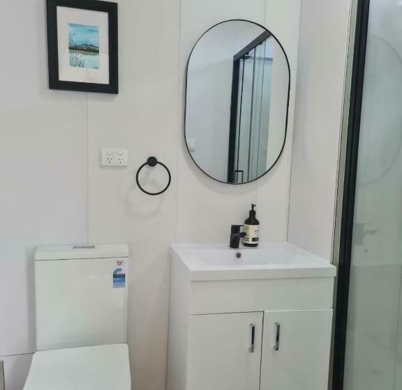 Отель Delightful Container House With Views