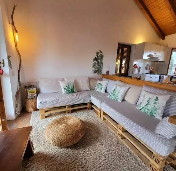 La Mansarda Del Ciliegio   Deliziosa Mansarda Con Giardino A 6 Km Da Arona