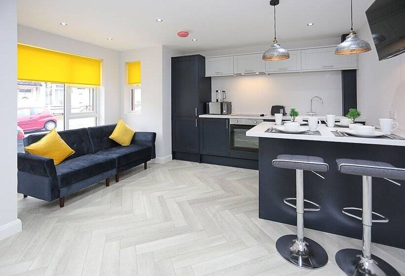 No1 Luxury Service Apartments