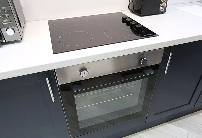 No1 Luxury Service Apartments