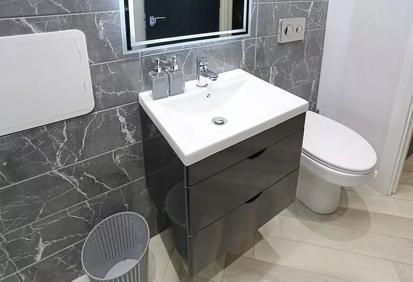 No1 Luxury Service Apartments