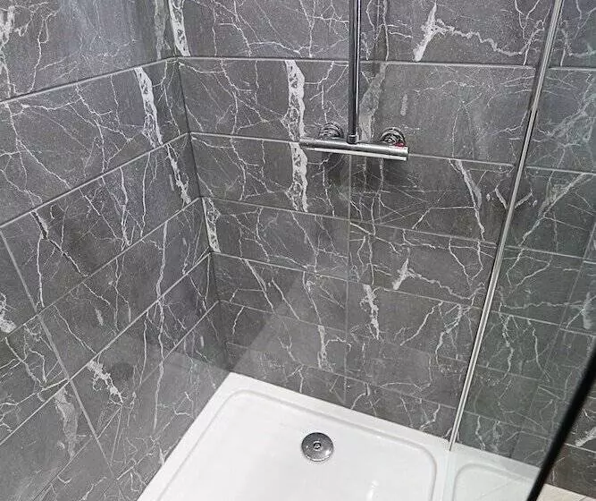 No1 Luxury Service Apartments
