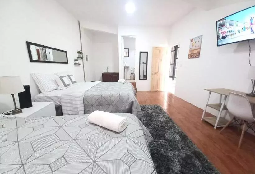 پانسیون W S Hostel