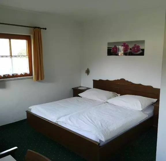 Pension Schlager Taxerhof