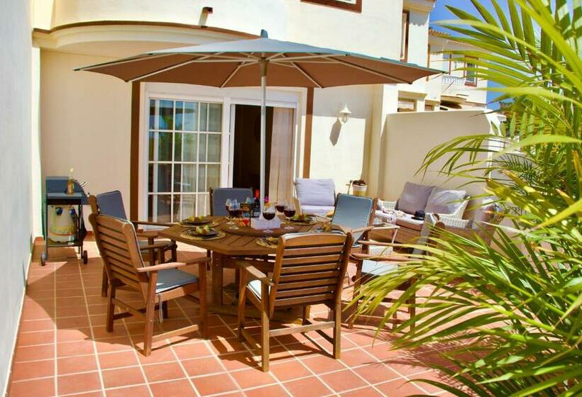 Villa Wendy Family Ocean View House