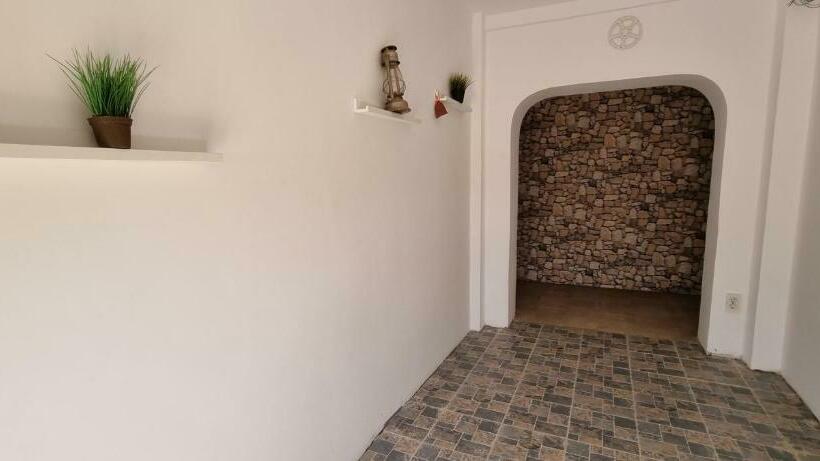 مبيت وإفطار Casa Moreana