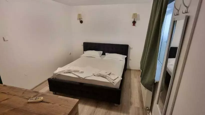 Aamiaismajoitus (B&B) Casa Moreana