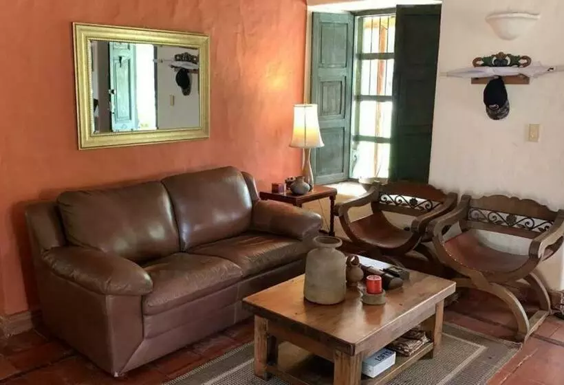 El Caserón