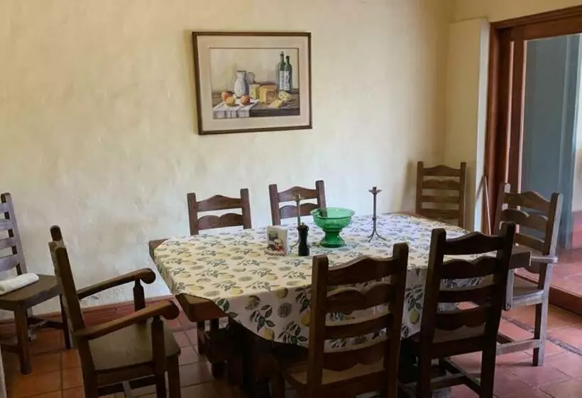 El Caserón