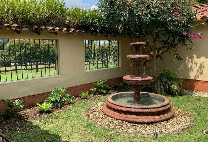 El Caserón