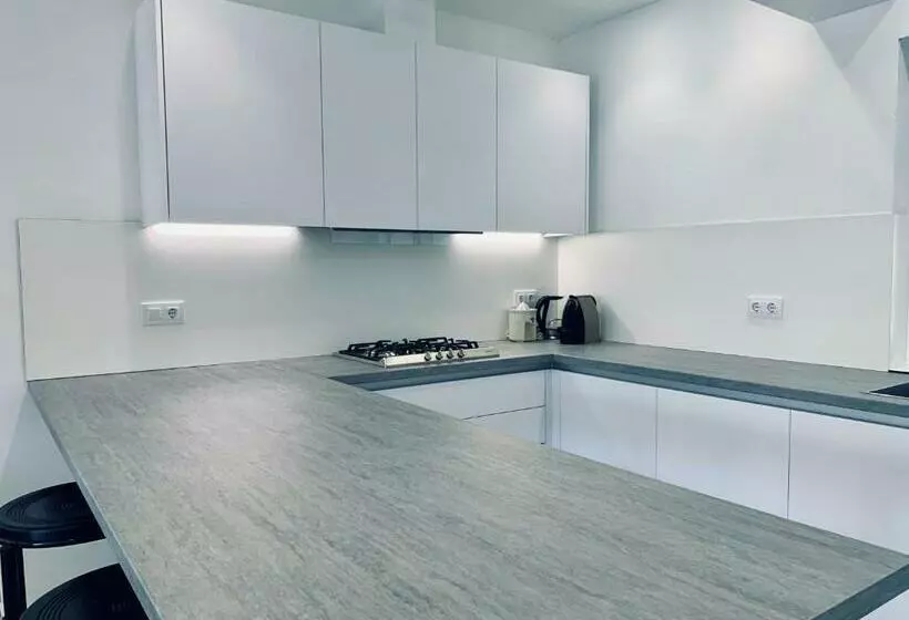 Hauzify I Apartament Riera