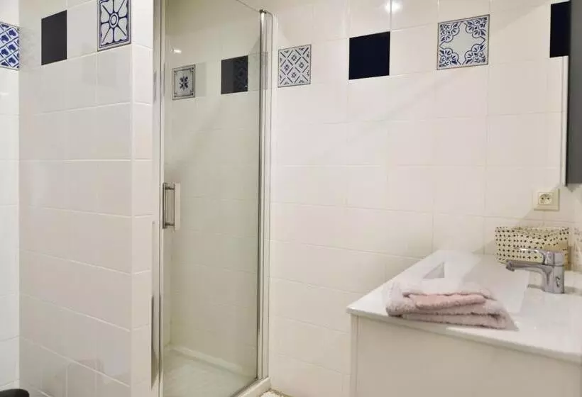 Majatalo Chambres Et Table D Hotes Du Calvaire