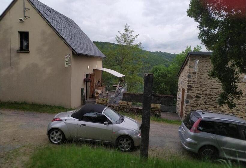 پانسیون Chambres Et Table D Hotes Du Calvaire