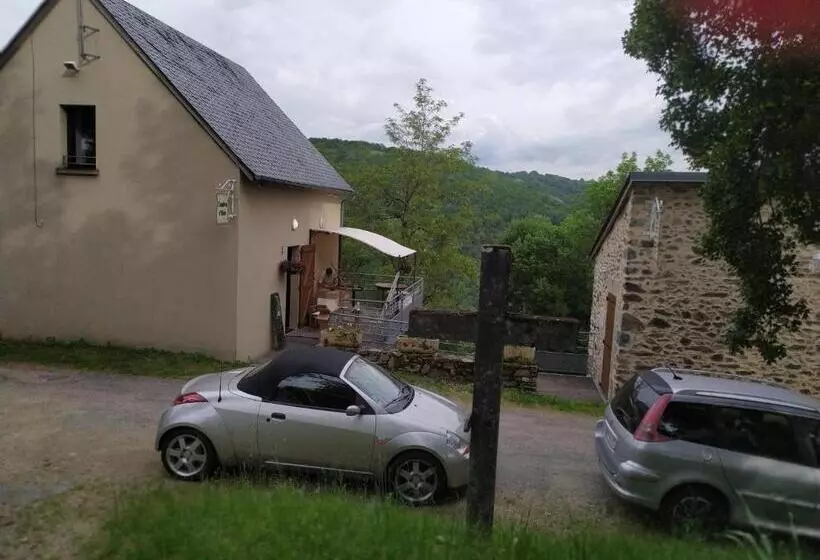 Majatalo Chambres Et Table D Hotes Du Calvaire