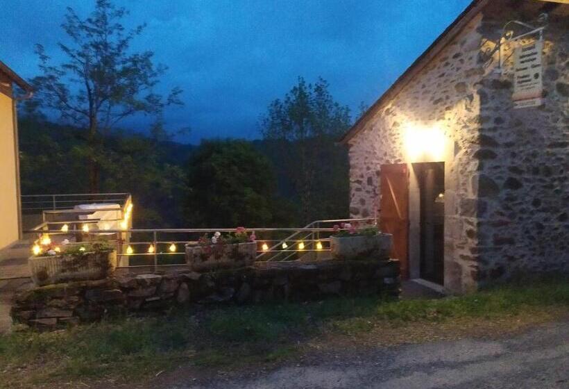 پانسیون Chambres Et Table D Hotes Du Calvaire