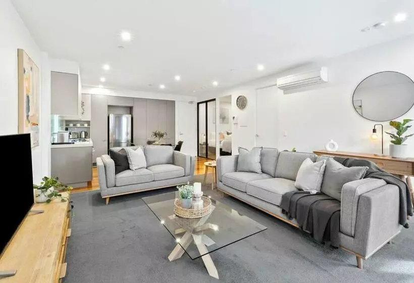 Pier Point 404  Luxe On Geelong Waterfront, 2 Bdrm