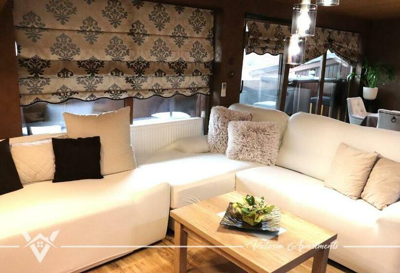 Victoria Apartments 4