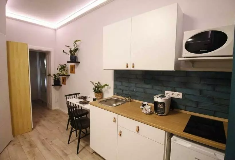 Viktória Stúdióapartman