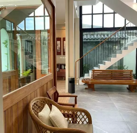 Alleyhill Phuket  Private & Cozy Boutique