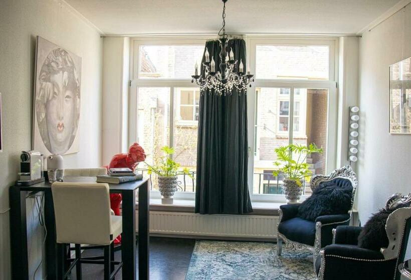 ベッドアンドブレックファースト In De Steenstraat