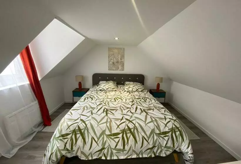 Cosy Lit’ House