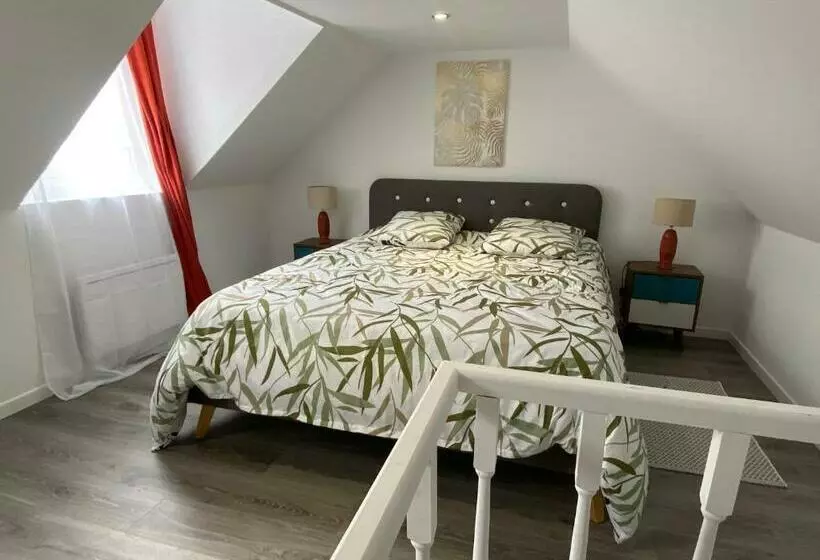 Cosy Lit’ House