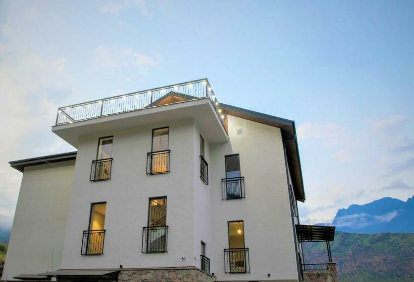 호텔 Geni Kazbegi