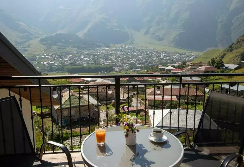 هتل Geni Kazbegi