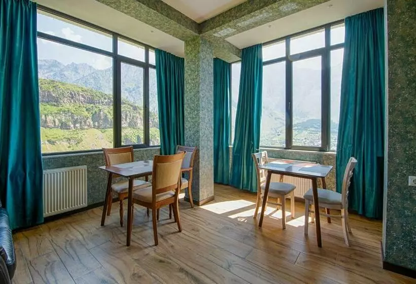 هتل Geni Kazbegi
