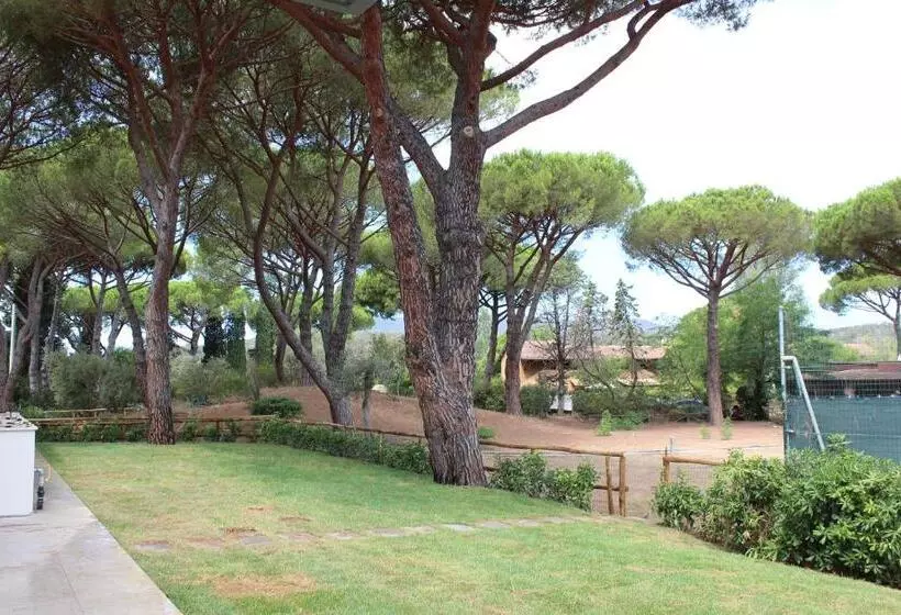 هتل Tennis Rocchette Resort