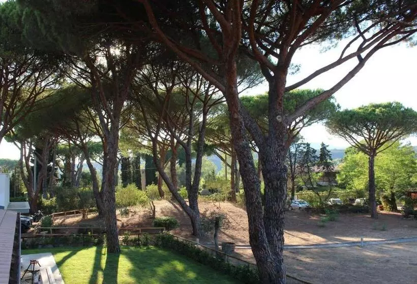 هتل Tennis Rocchette Resort