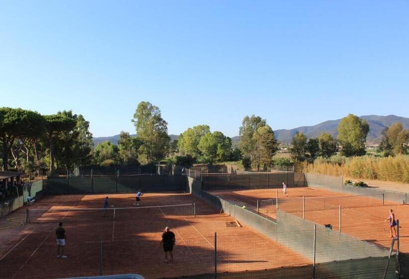 בית מלון כפרי Tennis Rocchette Resort