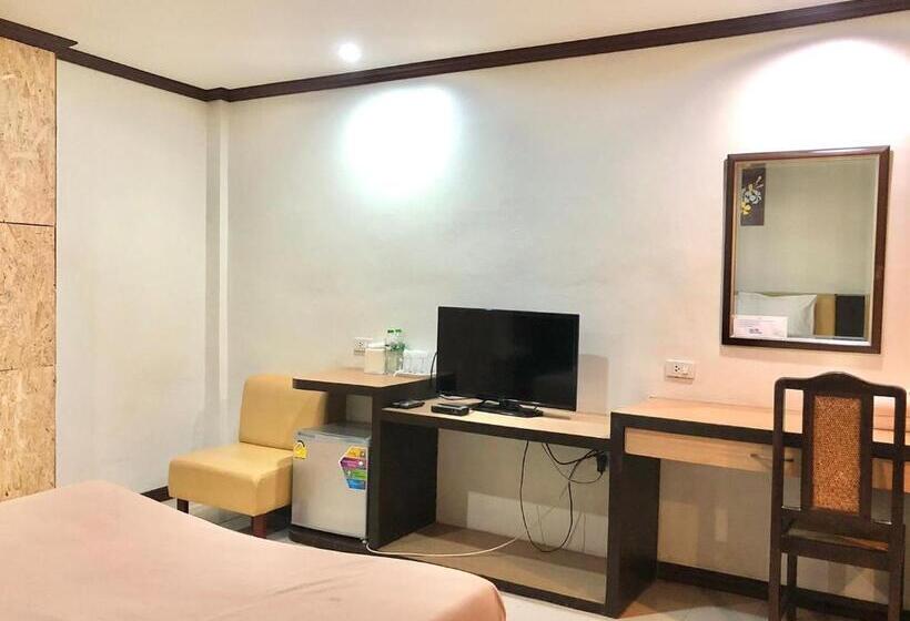 בית מלון כפרי Visanuinn