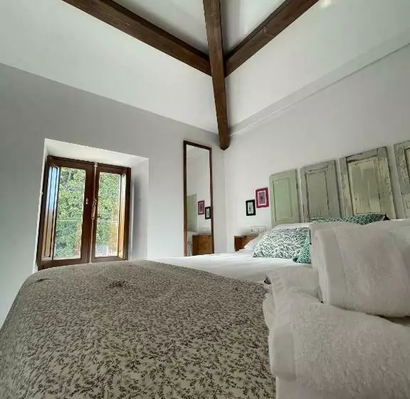 Marujita Vilanova, Alojamiento Singular