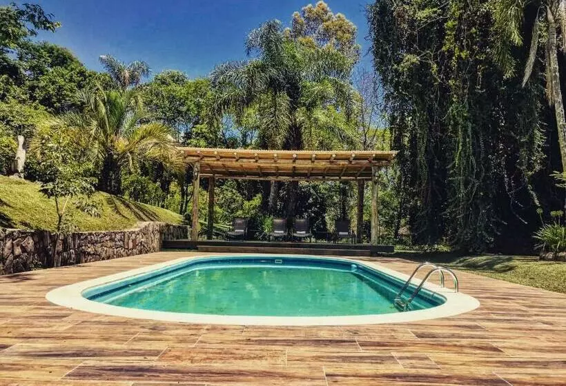Majatalo Villa Tuiuty Pousada De Charme