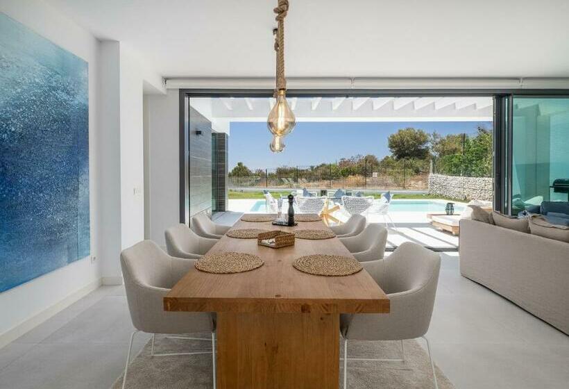 Villa Moderne à 700m De La Plage Avec Vue Mer