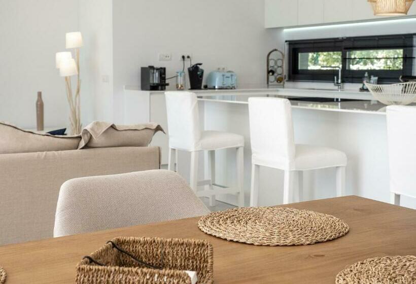 Villa Moderne à 700m De La Plage Avec Vue Mer