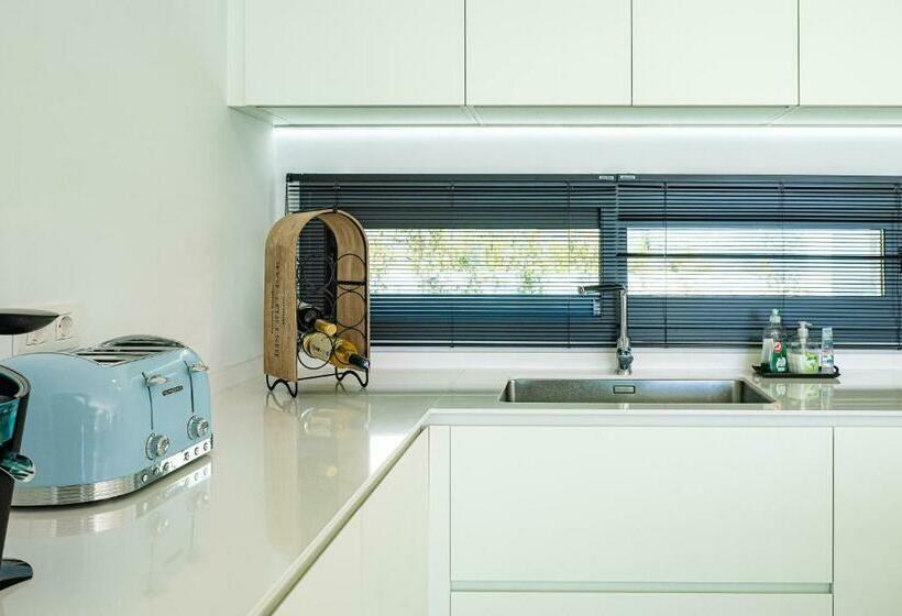 Villa Moderne à 700m De La Plage Avec Vue Mer