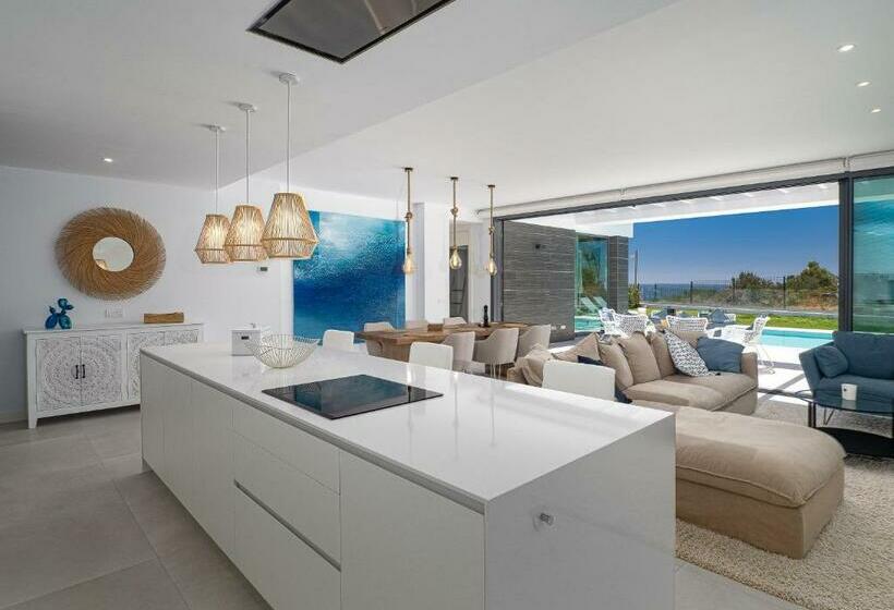 Villa Moderne à 700m De La Plage Avec Vue Mer