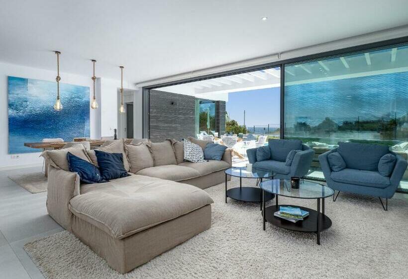 Villa Moderne à 700m De La Plage Avec Vue Mer