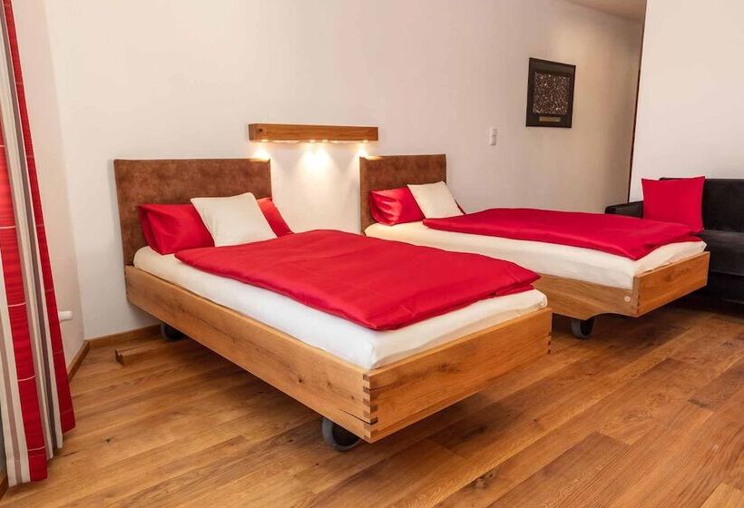 Отель Garni Zum Schwan