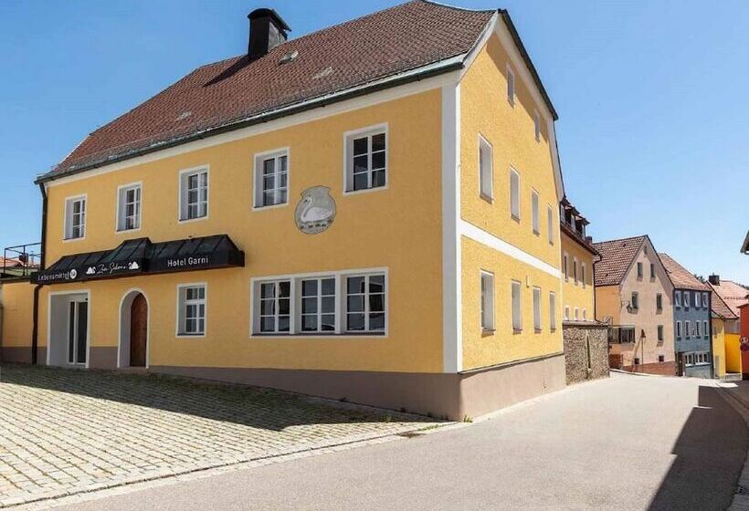 Отель Garni Zum Schwan