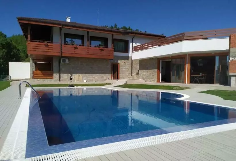 Majatalo вила болярка   релакс