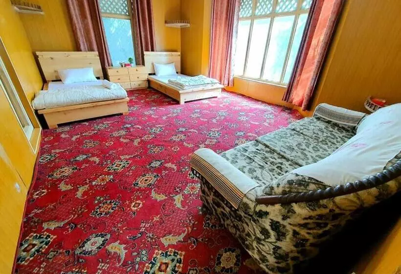پانسیون Hikk Inn