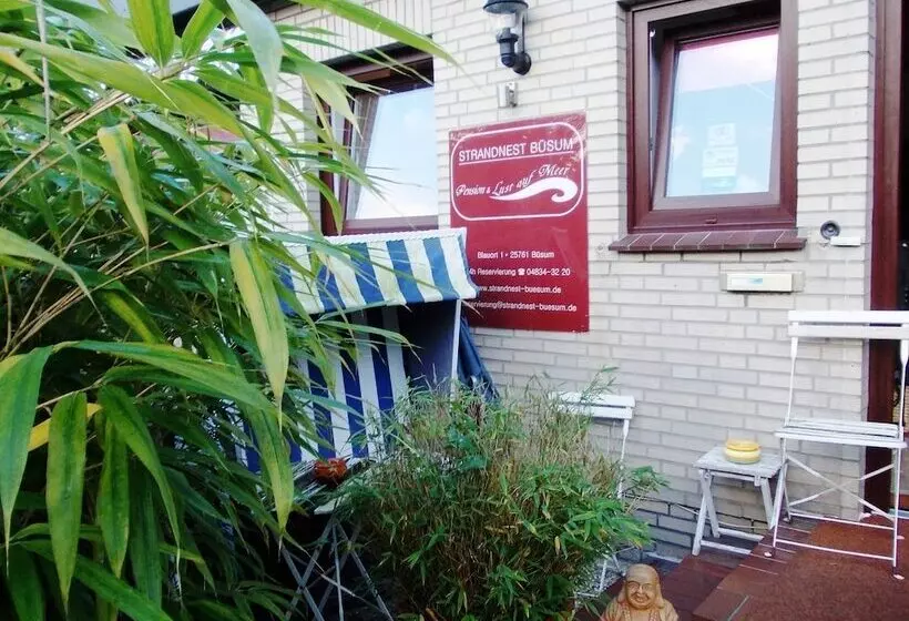 Aamiaismajoitus (B&B) Strandnest Büsum