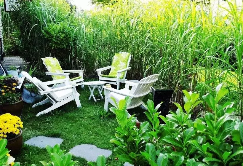 Aamiaismajoitus (B&B) Strandnest Büsum