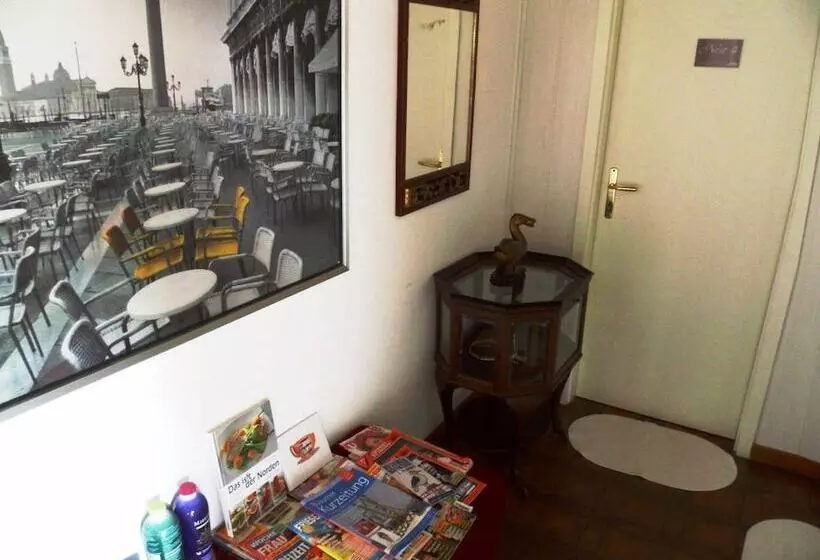 Aamiaismajoitus (B&B) Strandnest Büsum