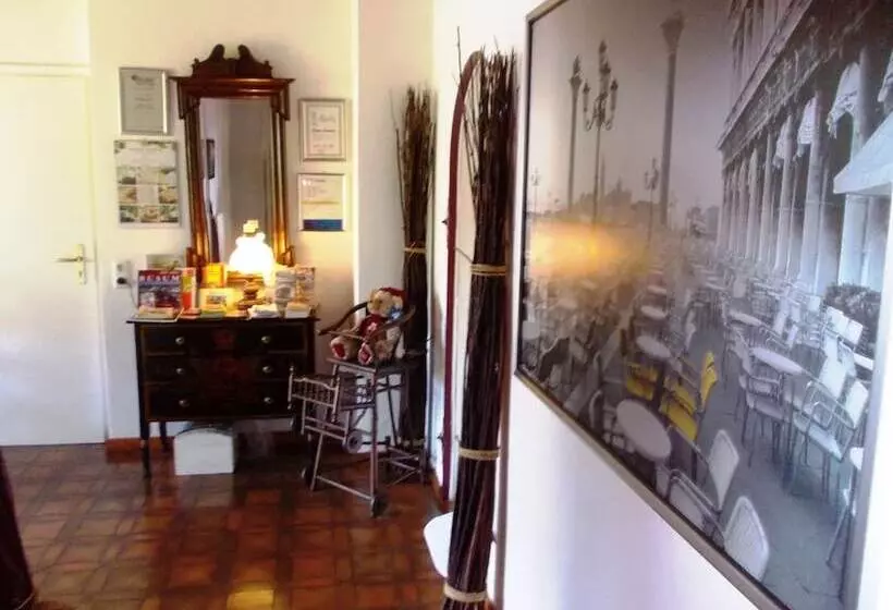 Aamiaismajoitus (B&B) Strandnest Büsum