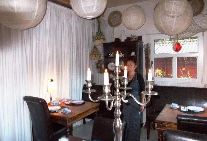 Aamiaismajoitus (B&B) Strandnest Büsum